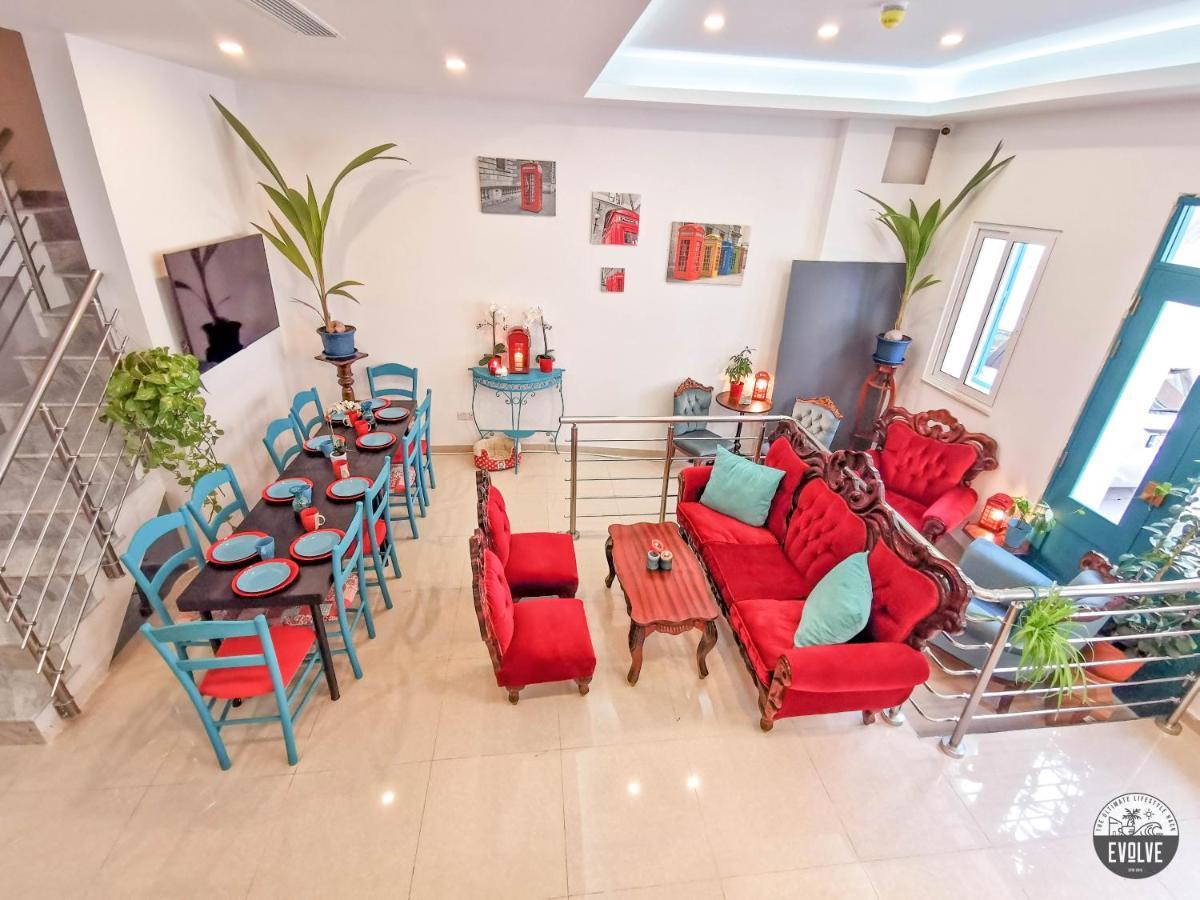 Evolve Coliving Guesthouse 슬리에마 외부 사진