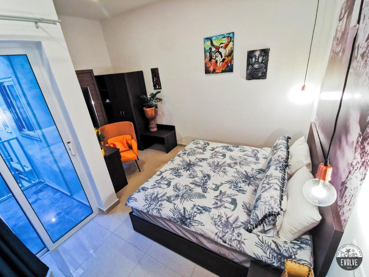 Evolve Coliving Guesthouse 슬리에마 외부 사진