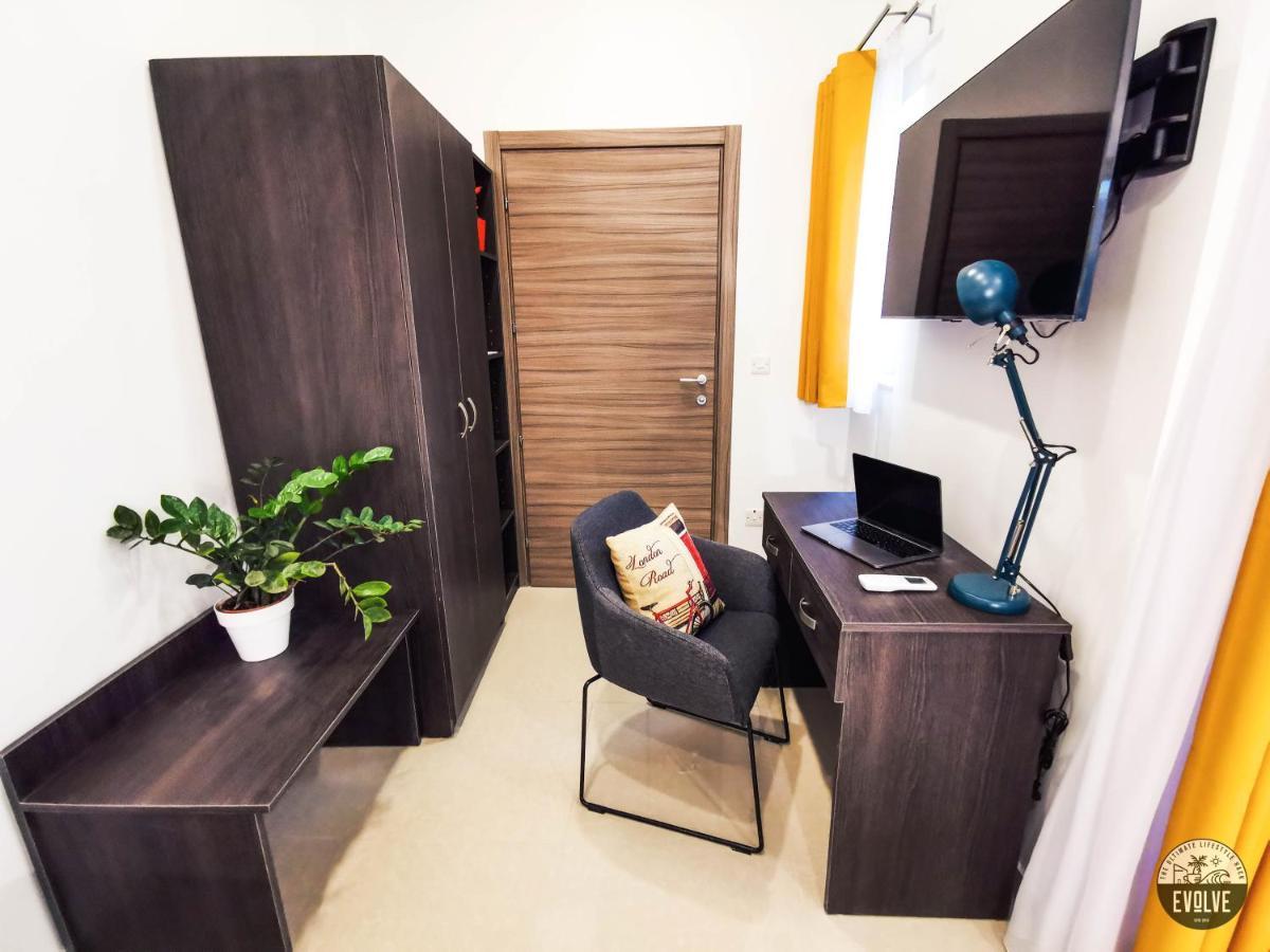 Evolve Coliving Guesthouse 슬리에마 외부 사진