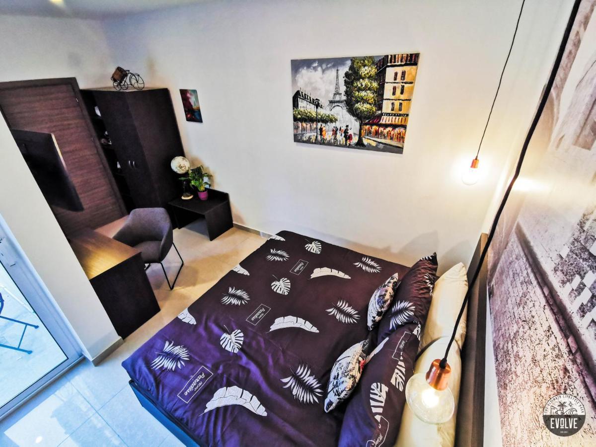 Evolve Coliving Guesthouse 슬리에마 외부 사진