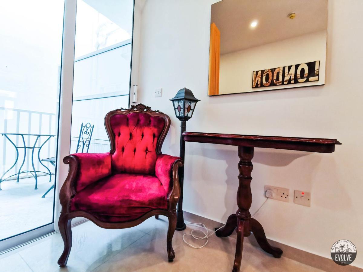 Evolve Coliving Guesthouse 슬리에마 외부 사진