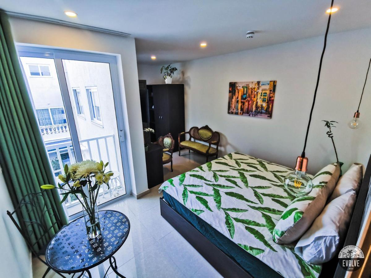 Evolve Coliving Guesthouse 슬리에마 외부 사진