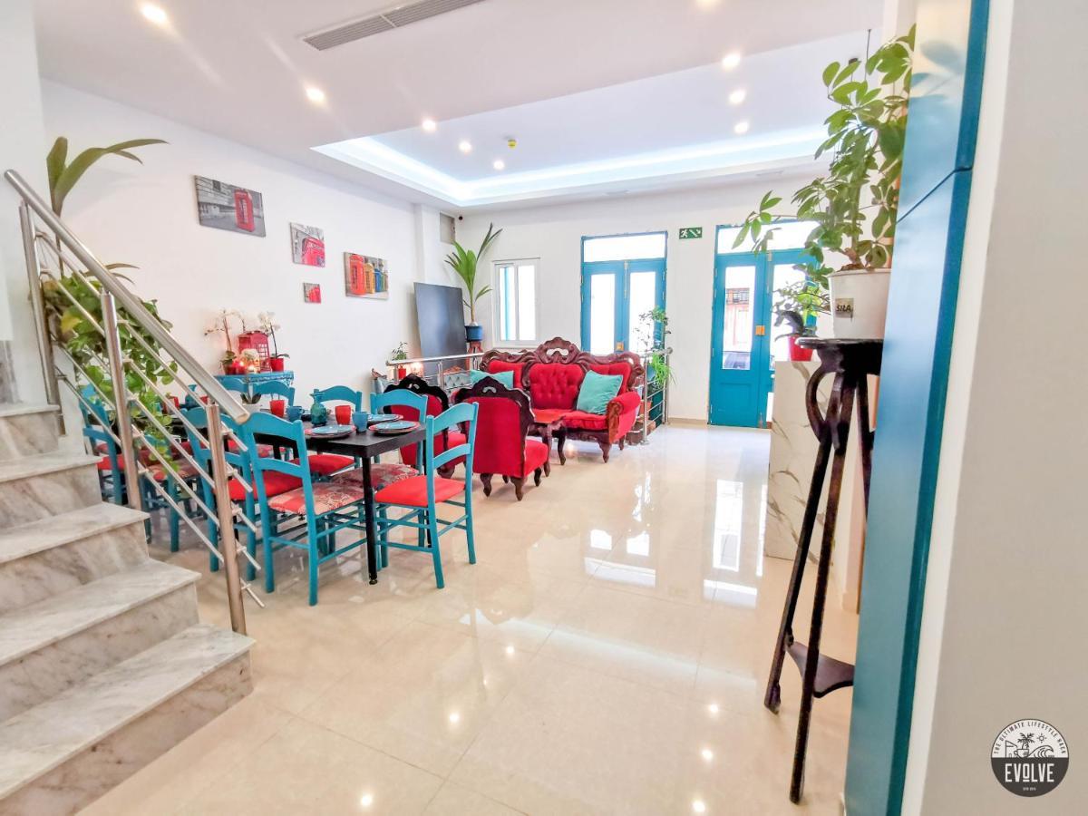 Evolve Coliving Guesthouse 슬리에마 외부 사진
