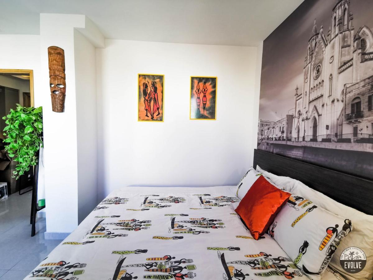 Evolve Coliving Guesthouse 슬리에마 외부 사진